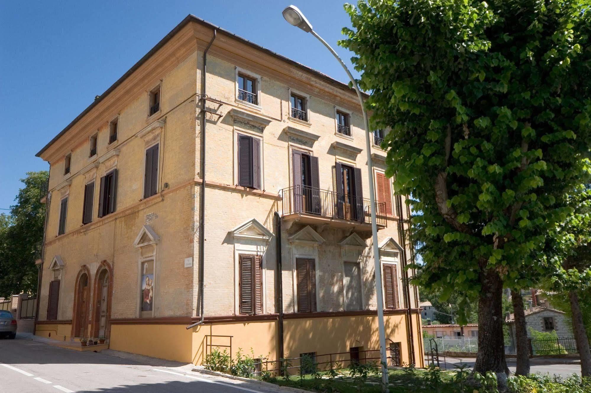 Raffaello Residence Sassoferrato Esterno foto